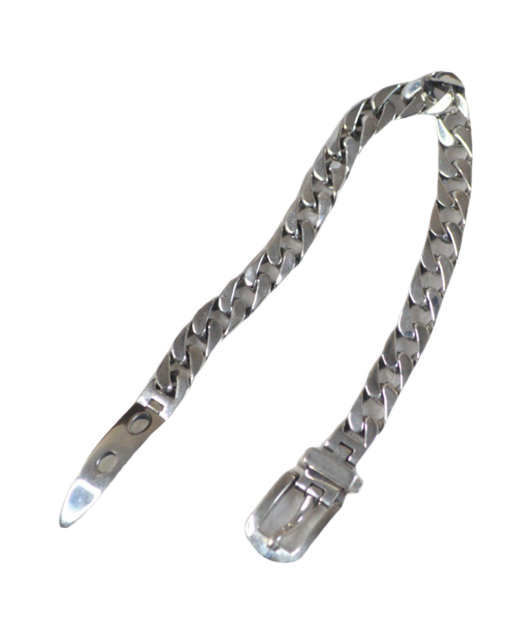 Belt-Style Chain Detail